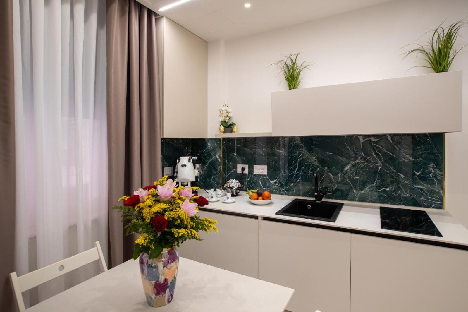 Taozen Apartments Таормина Екстериор снимка